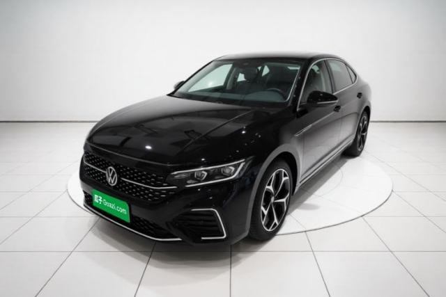 Used Volkswagen Passat 2023 330TSI Starry Luxury Edition