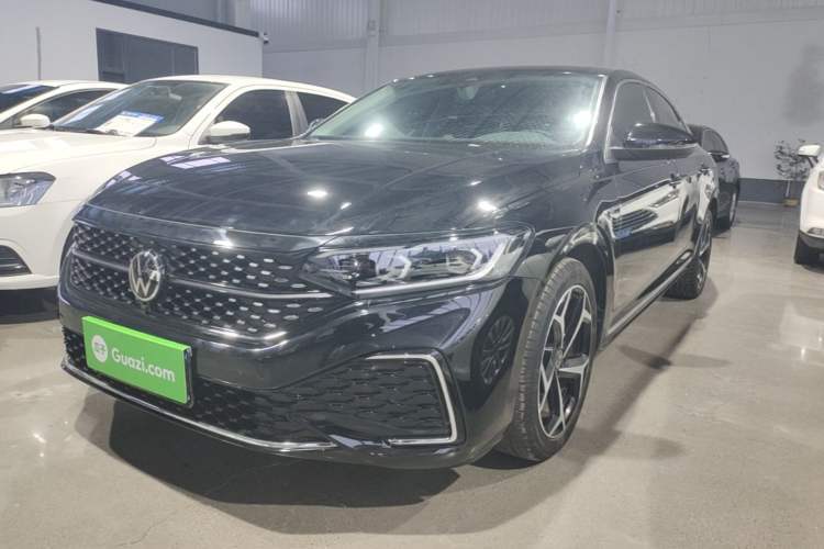Used Volkswagen Passat 2023 Restyled 330TSI Starry Luxury Edition Guazi used car, China used car export, Used car for sale, Used cars, Cheapest cars for sale