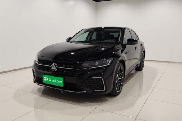 Volkswagen Passat 2023 330TSI Starry Elite Edition usado