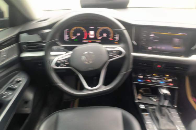 Used Volkswagen Passat 2023 Revised 330TSI Elite Edition Steering Wheel