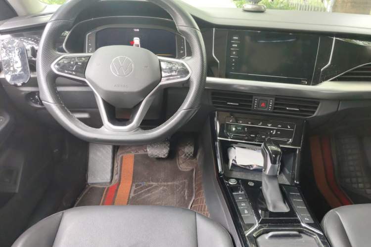 Used Volkswagen Passat 2023 Revised 330TSI Elite Edition Steering Wheel