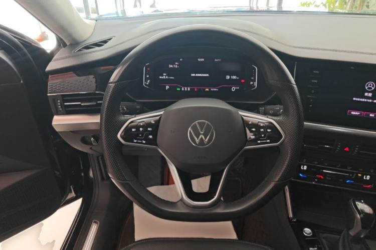 Used Volkswagen Passat 2023 Restyled 330TSI Starry Luxury Edition Steering Wheel
