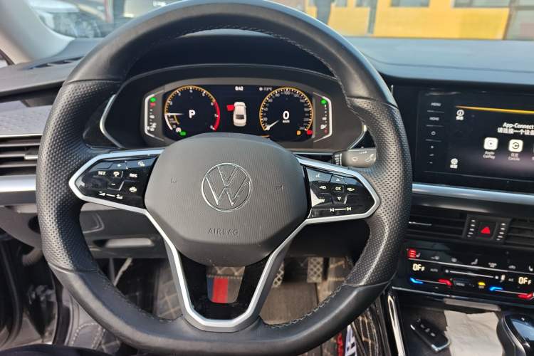 Used Volkswagen Passat 2023 330TSI Elite Edition Steering Wheel
