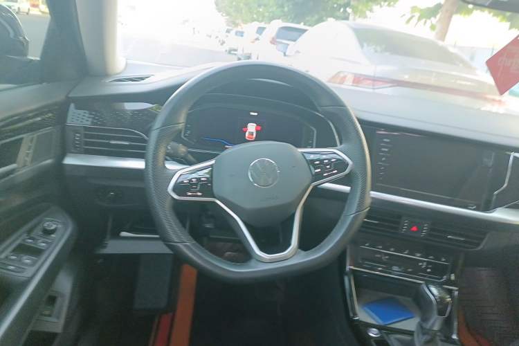 Used Volkswagen Passat 2023 330TSI Elite Edition Steering Wheel