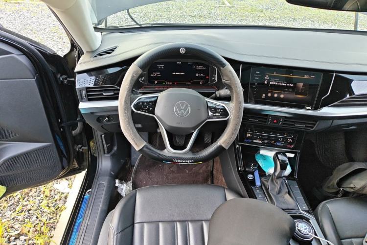 Used Volkswagen Passat 2023 330TSI Starry Elite Edition Steering Wheel
