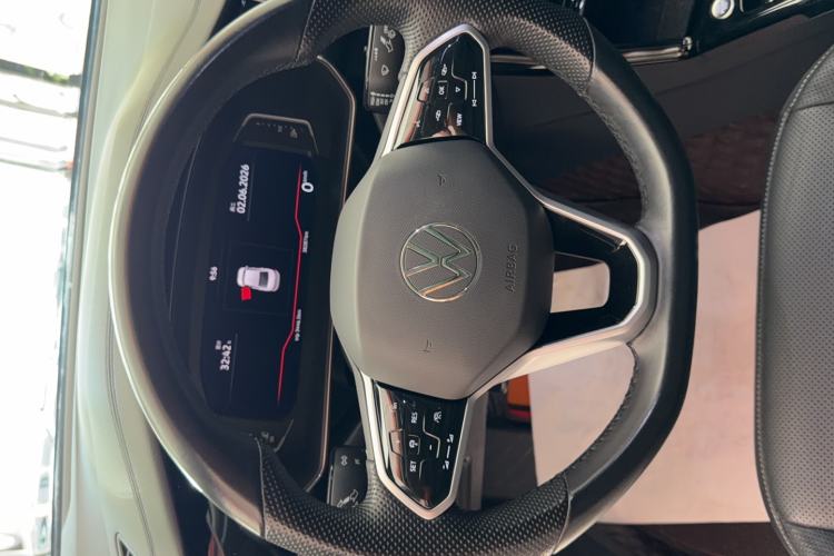 Used Volkswagen Passat 2023 Restyled 330TSI Starry Luxury Edition Steering Wheel