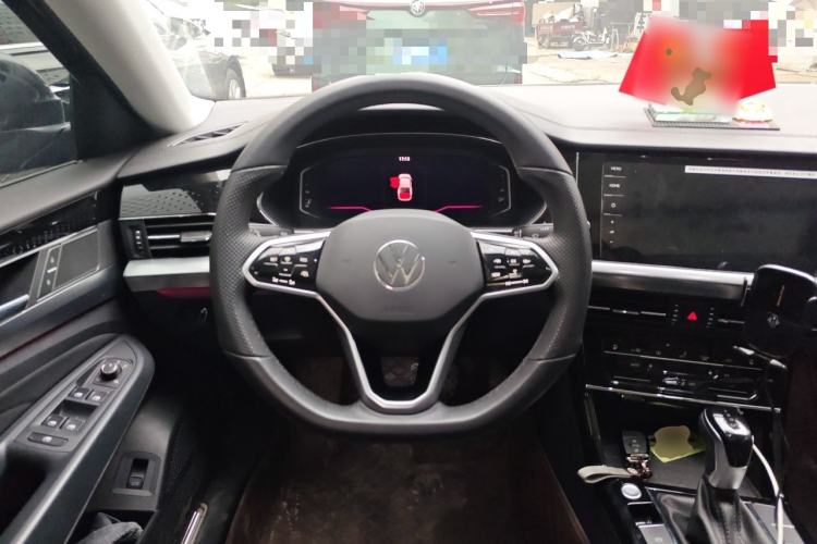Used Volkswagen Passat 2023 Revised 380TSI Luxury Edition Steering Wheel
