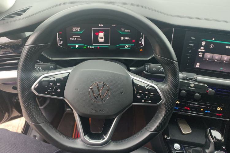 Used Volkswagen Passat 2023 Revised 330TSI Starry Elite Edition Steering Wheel