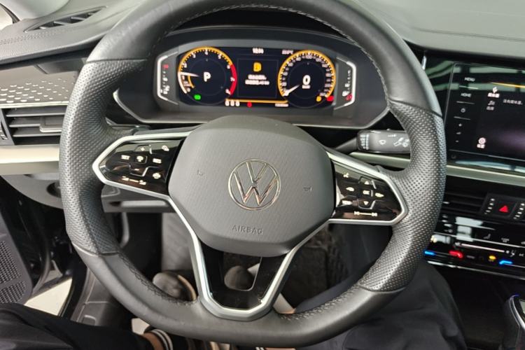 Used Volkswagen Passat 2023 330TSI Elite Edition Steering Wheel