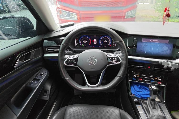 Used Volkswagen Passat 2023 Restyled 330TSI Starry Luxury Edition Steering Wheel