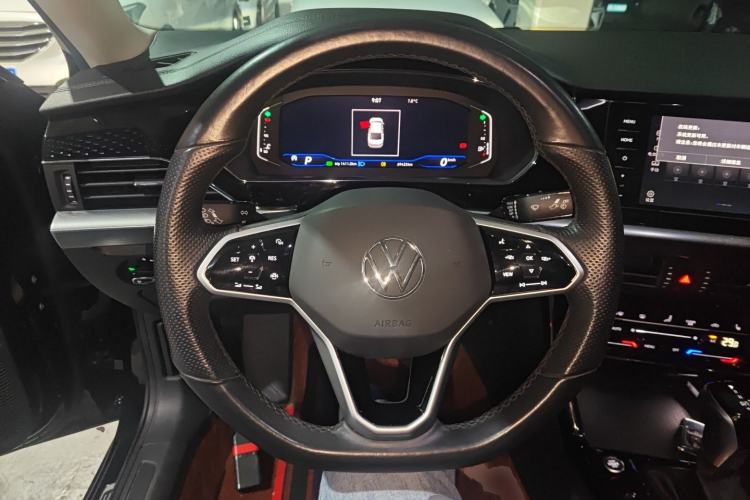 Used Volkswagen Passat 2023 Revised 330TSI Starry Elite Edition Steering Wheel