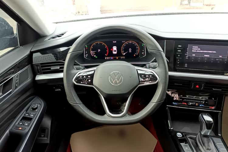Used Volkswagen Passat 2023 Revised 330TSI Starry Elite Edition Steering Wheel