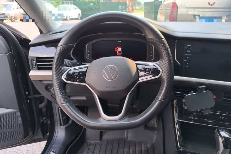 Used Volkswagen Passat 2023 330TSI Starry Luxury Edition Steering Wheel