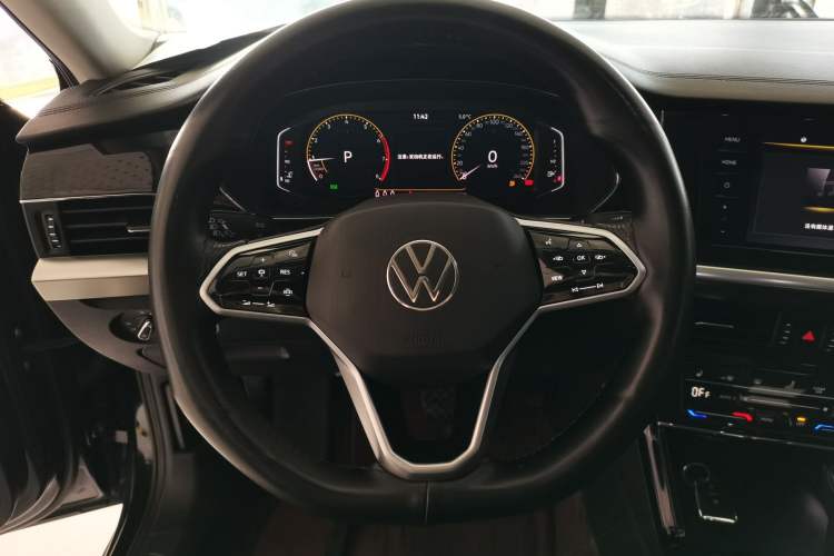 Used Volkswagen Passat 2023 Revised 330TSI Elite Edition Steering Wheel