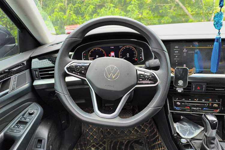Used Volkswagen Passat 2023 330TSI Starry Elite Edition Steering Wheel