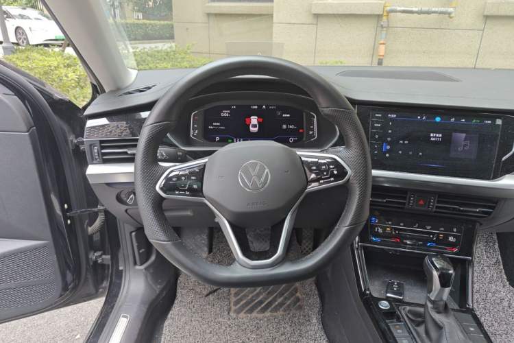 Used Volkswagen Passat 2023 380TSI Flagship Edition Steering Wheel
