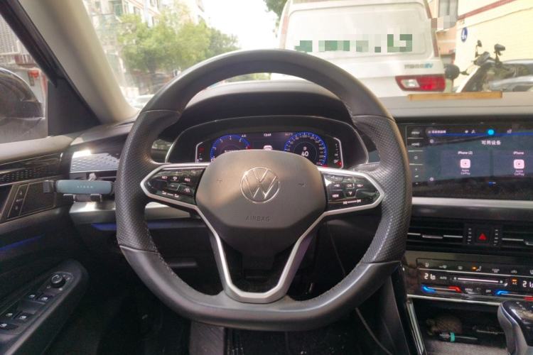 Used Volkswagen Passat 2023 330TSI Luxury Edition Steering Wheel