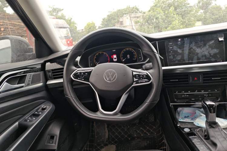 Used Volkswagen Passat 2023 330TSI Starry Luxury Edition Steering Wheel