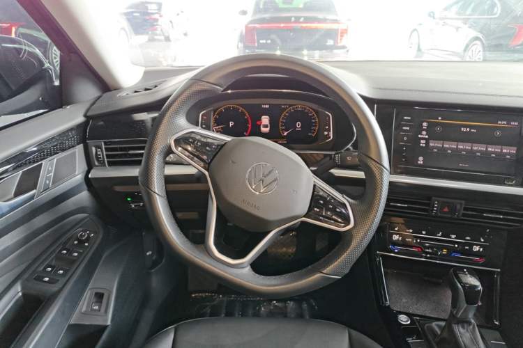 Used Volkswagen Passat 2023 330TSI Elite Edition Steering Wheel
