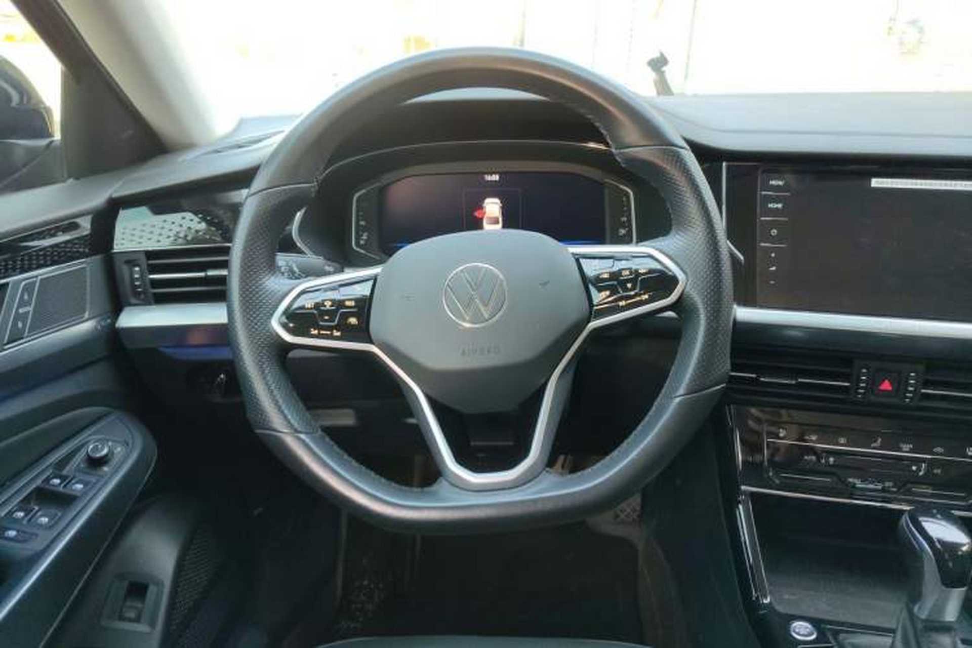 Used Volkswagen Passat 2023 Restyled 330TSI Starry Luxury Edition Steering Wheel
