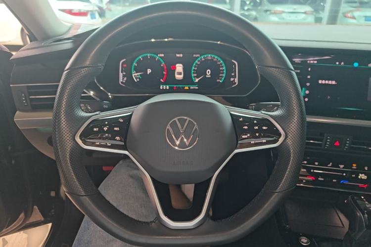 Used Volkswagen Passat 2023 330TSI Starry Luxury Edition Steering Wheel