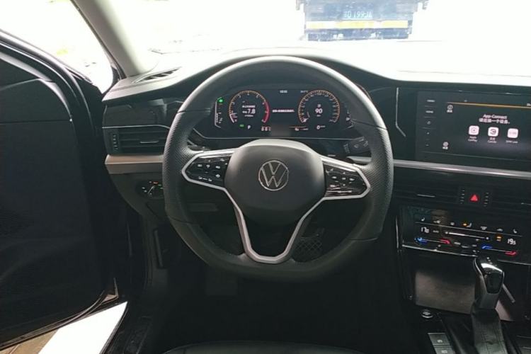 Used Volkswagen Passat 2023 Revised 330TSI Starry Elite Edition Steering Wheel