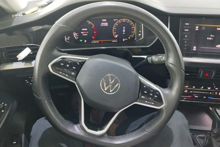 Used Volkswagen Passat 2023 330TSI Starry Elite Edition Steering Wheel