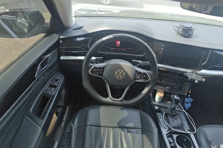 Used Volkswagen Passat 2023 330TSI Prestige Edition Steering Wheel