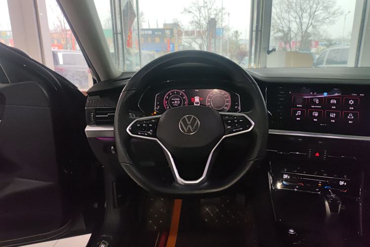 Used Volkswagen Passat 2023 380TSI Luxury Edition Steering Wheel