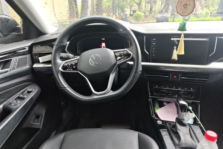 Used Volkswagen Passat 2023 330TSI Prestige Edition Steering Wheel