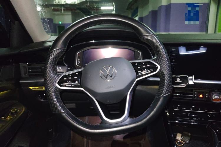Used Volkswagen Passat 2023 Restyled 330TSI Starry Luxury Edition Steering Wheel
