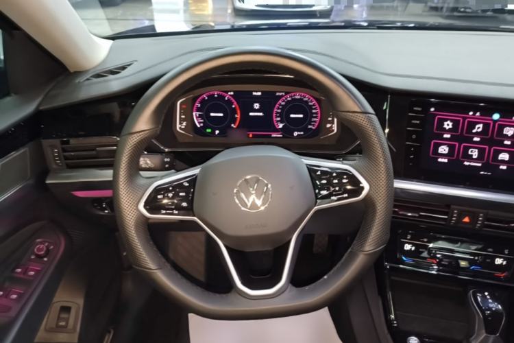 Used Volkswagen Passat 2023 Restyled 330TSI Starry Luxury Edition Steering Wheel