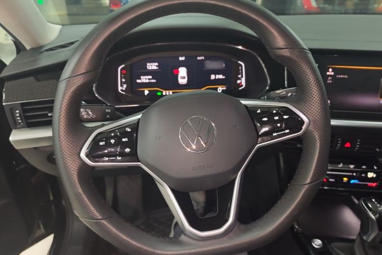 Used Volkswagen Passat 2023 330TSI Starry Elite Edition Steering Wheel