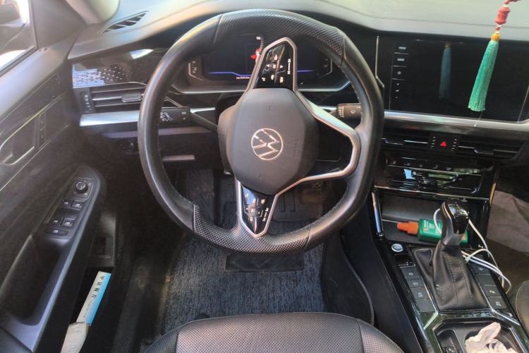 Used Volkswagen Passat 2023 330TSI Prestige Edition Steering Wheel
