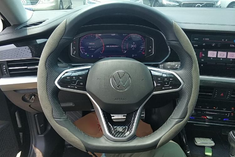 Used Volkswagen Passat 2023 Restyled 330TSI Starry Luxury Edition Steering Wheel