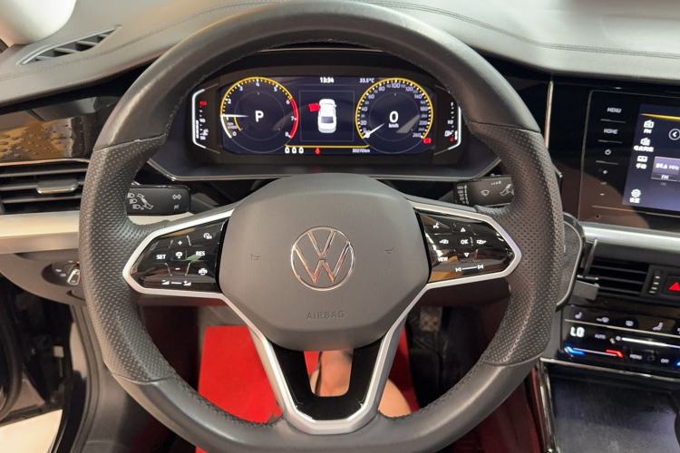 Used Volkswagen Passat 2023 Revised 330TSI Elite Edition Steering Wheel
