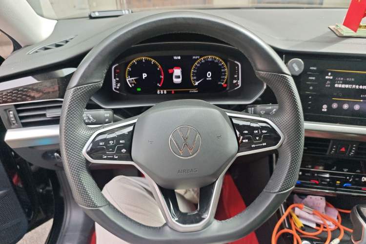 Used Volkswagen Passat 2023 330TSI Elite Edition Steering Wheel
