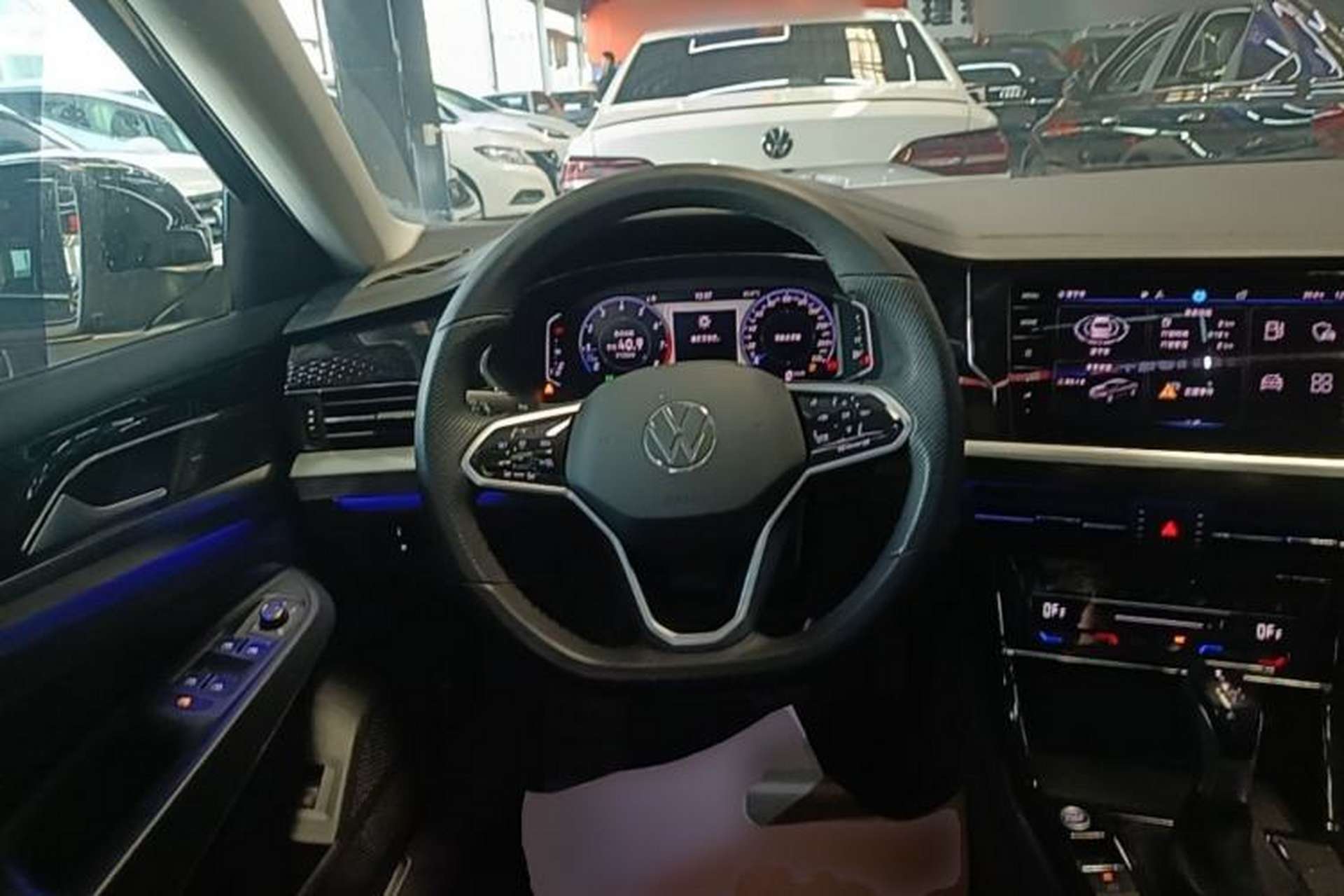 Used Volkswagen Passat 2023 Facelift 330TSI Luxury Edition Steering Wheel