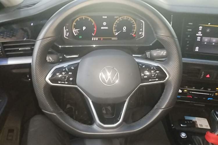 Used Volkswagen Passat 2023 330TSI Starry Elite Edition Steering Wheel