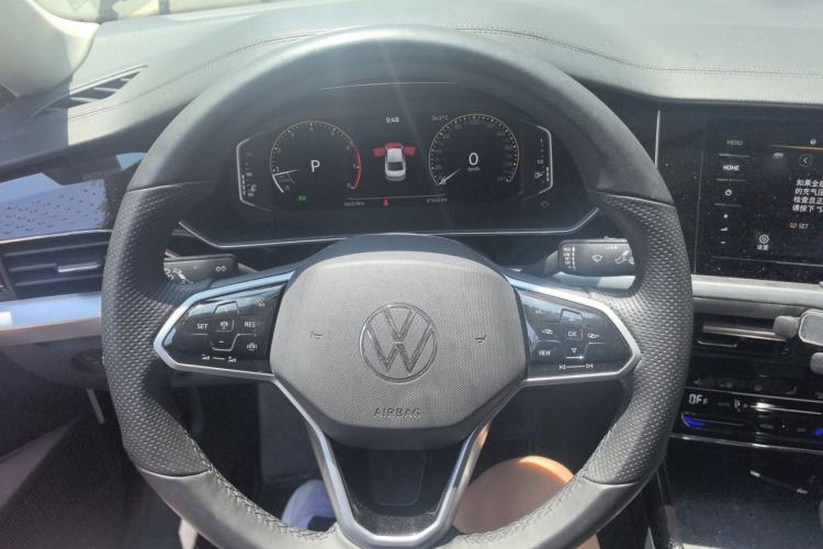 Used Volkswagen Passat 2023 330TSI Starry Elite Edition Steering Wheel