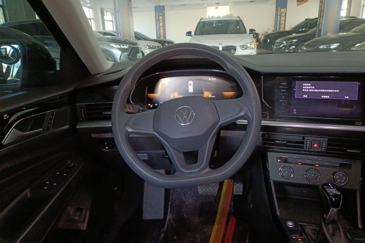 Used Volkswagen Passat 2023 280TSI Business Edition Steering Wheel