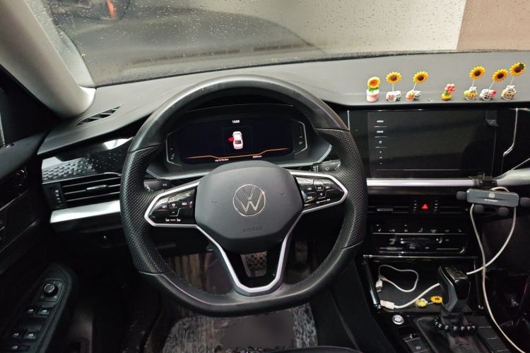 Used Volkswagen Passat 2023 Revised 330TSI Elite Edition Steering Wheel