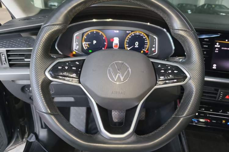 Used Volkswagen Passat 2023 Revised 330TSI Starry Elite Edition Steering Wheel