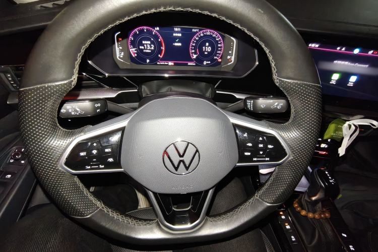 Used Volkswagen Passat 2023 330TSI Starry Luxury Edition Steering Wheel