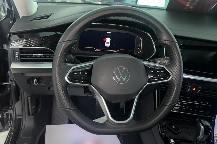Used Volkswagen Passat 2023 330TSI Starry Elite Edition Steering Wheel