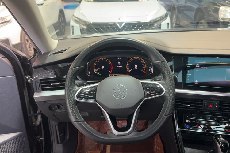 Used Volkswagen Passat 2023 330TSI Starry Elite Edition Steering Wheel