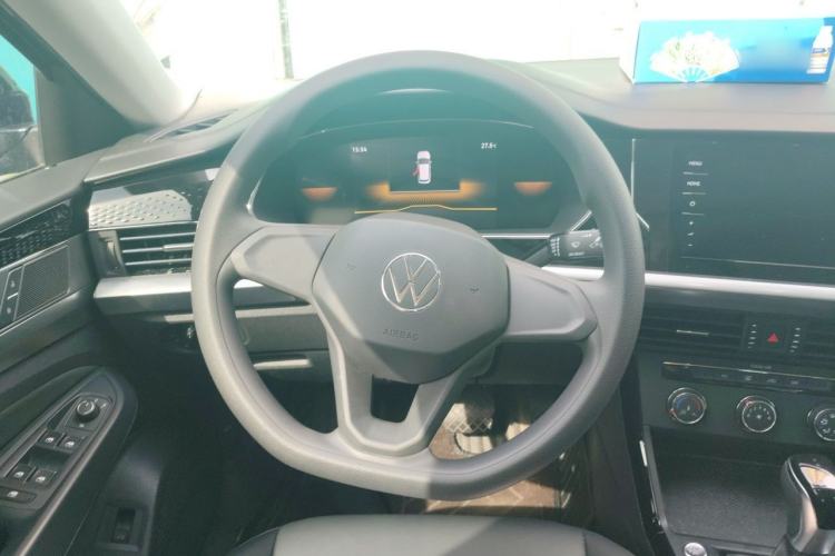 Used Volkswagen Passat 2023 Revised Version 280TSI Business Edition Steering Wheel