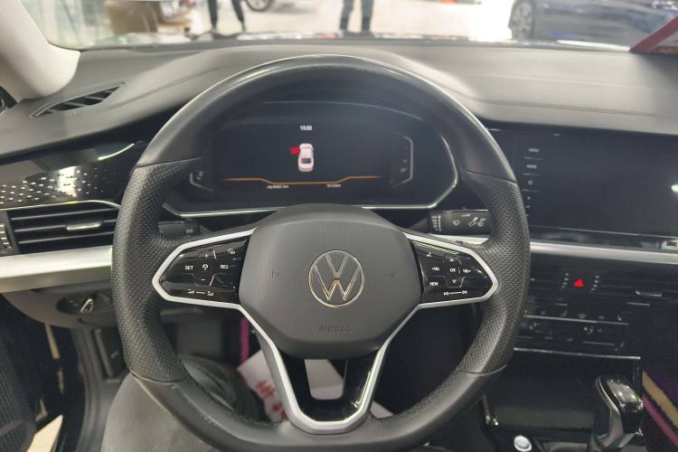 Used Volkswagen Passat 2023 Revised 330TSI Elite Edition Steering Wheel