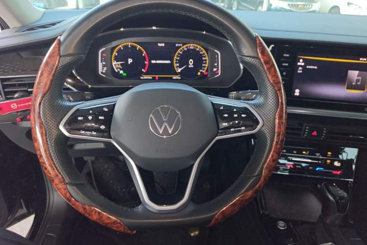 Used Volkswagen Passat 2023 Revised 330TSI Starry Elite Edition Steering Wheel