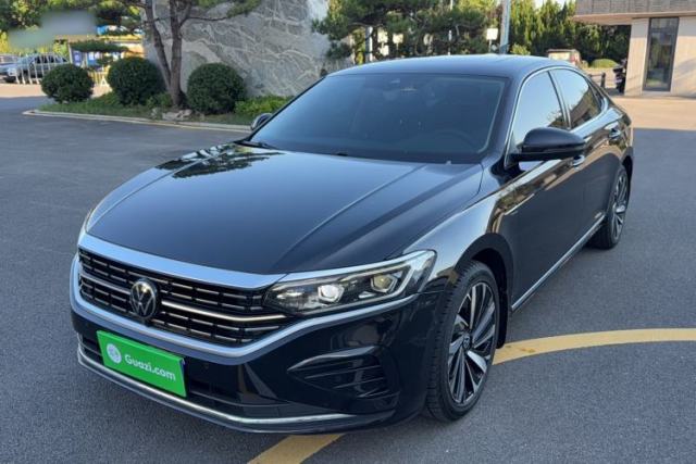Used Volkswagen Passat 2023 330TSI Luxury Edition